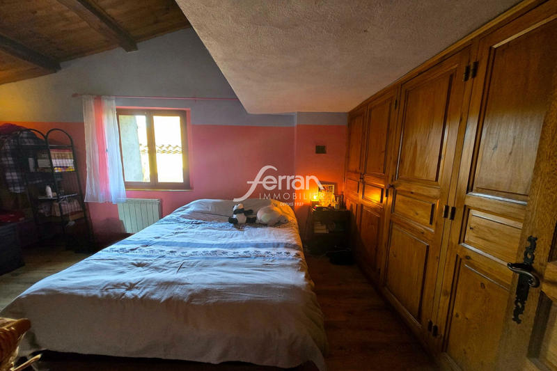 Appartement - 90 m² - 3 pièces