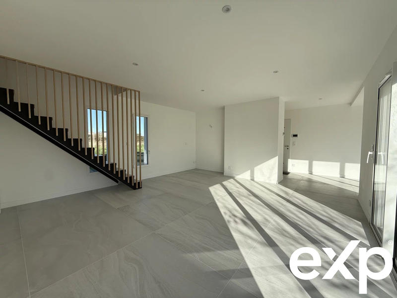 Maison - 153 m² - 6 pièces