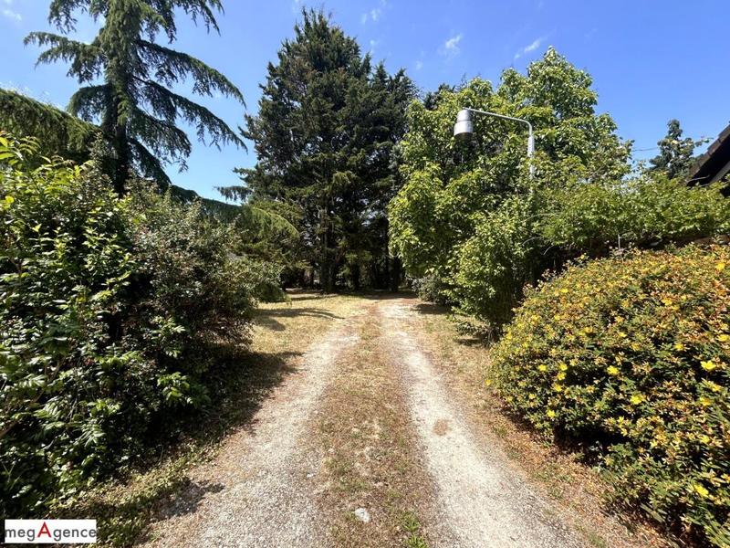 Propriété - 177 m² - 5 pièces