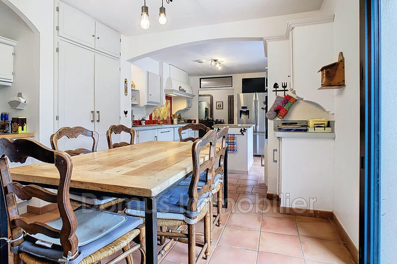 Maison - 188 m² - 8 pièces