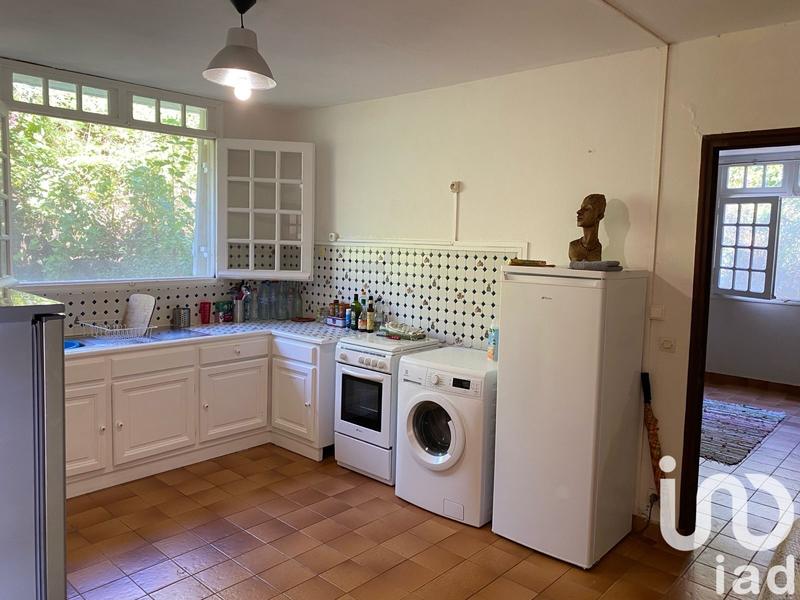 Maison - 247 m² - 10 pièces