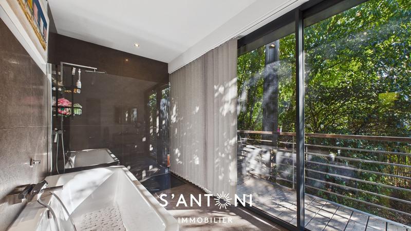 Villa - 180 m² - 4 pièces