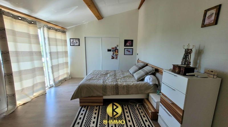 Maison - 200 m² - 6 pièces