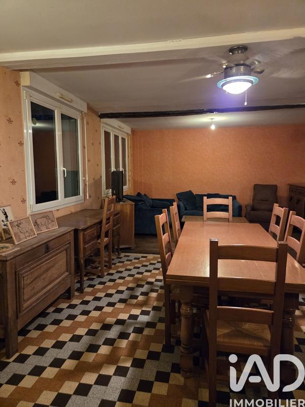 Maison - 210 m² - 6 pièces