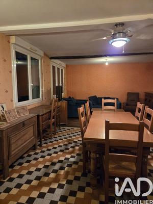 Maison - 210 m² - 6 pièces