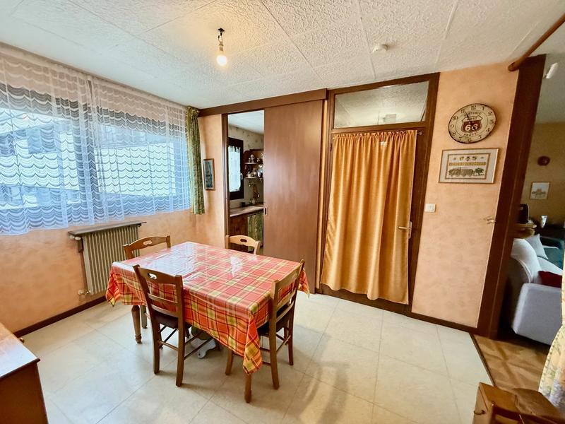 Appartement - 93 m² - 5 pièces