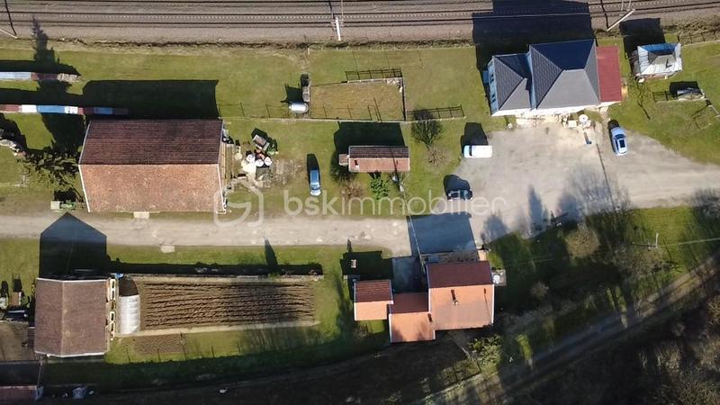 Maison de campagne - 727 m² - 5 pièces