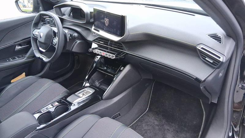 Peugeot 2008 1.2 Hybrid e-Dsc6 136 Gt