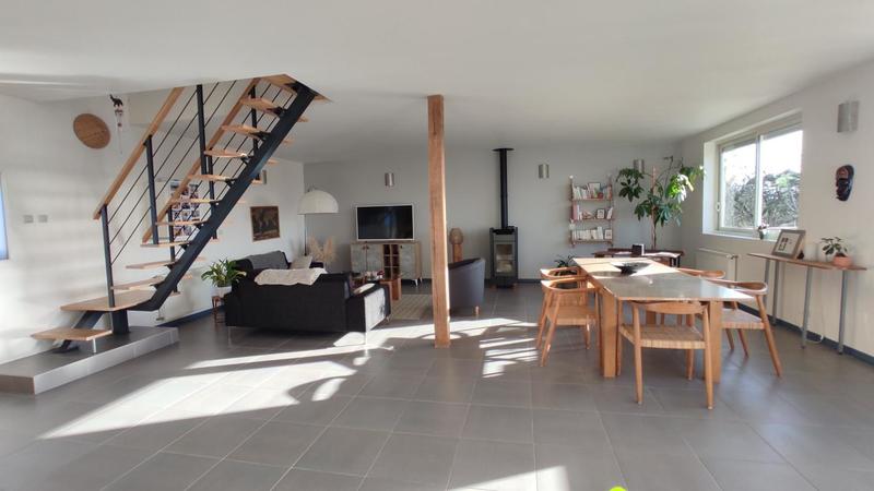 Maison - 162 m² - 7 pièces