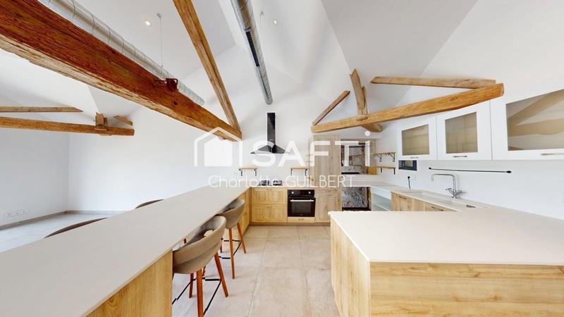 Maison - 265 m² - 6 pièces