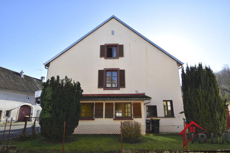 Maison - 107 m² - 7 pièces