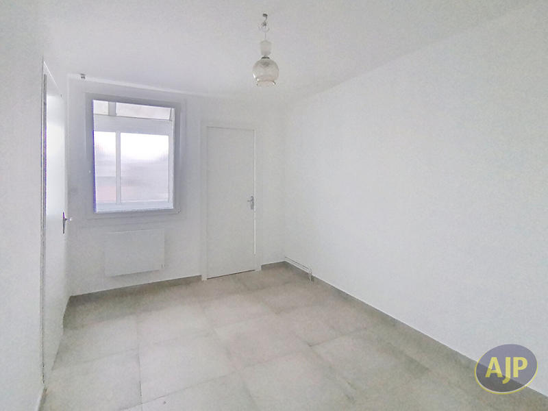 Appartement - 83 m² - 3 pièces