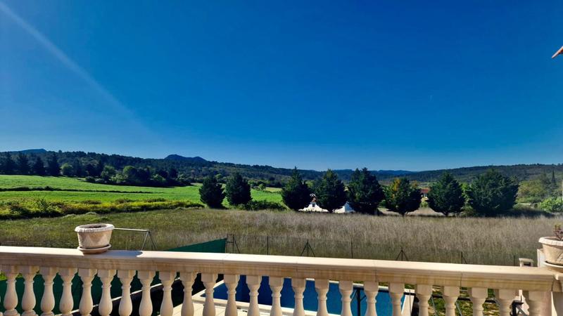 Maison - 121 m² - 5 pièces