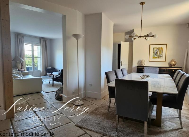 Pavillon - 200 m² - 6 pièces