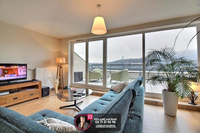 Appartement - 99 m² - 4 pièces