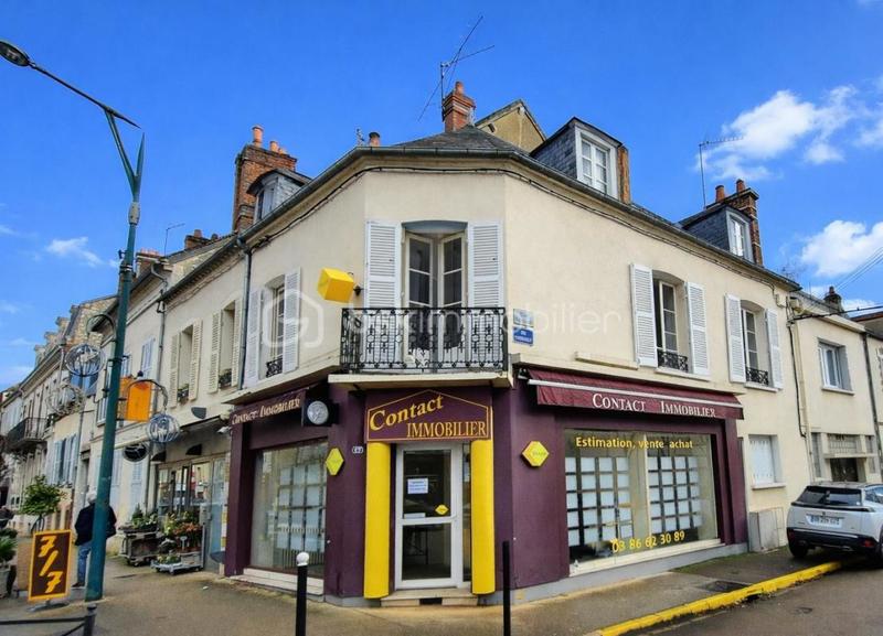 Immeuble - 160 m² - 9 pièces