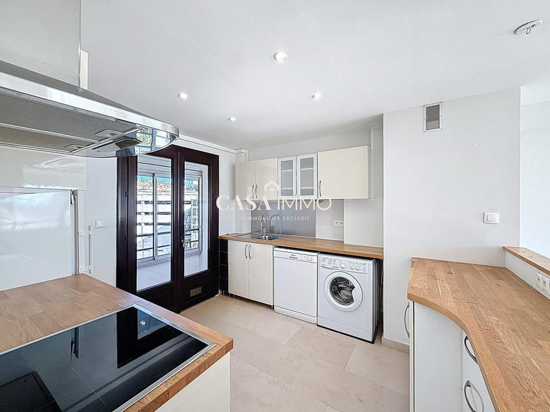 Appartement - 96 m² - 4 pièces