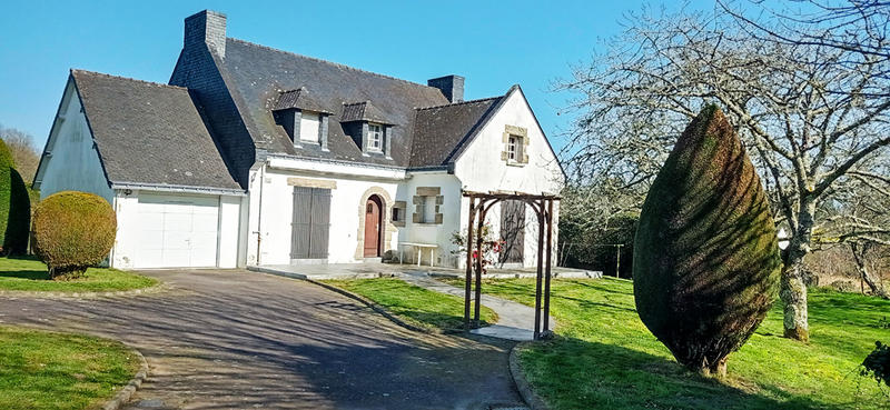 Maison - 139 m² - 6 pièces