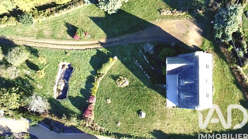 Maison - 181 m² - 8 pièces