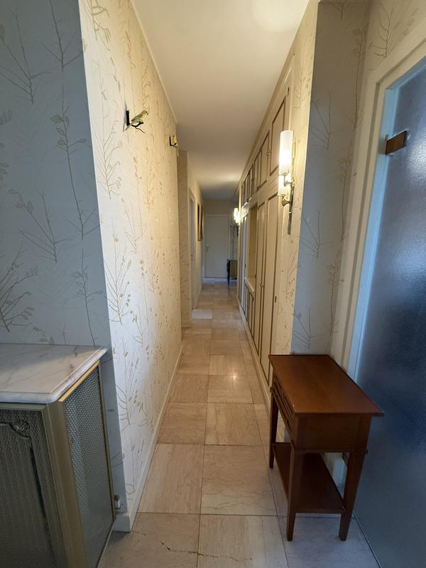 Appartement - 93 m² - 4 pièces