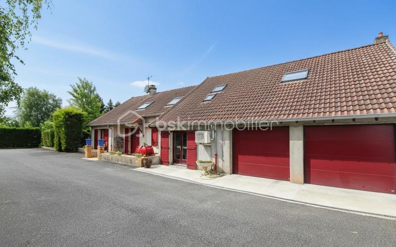 Propriété - 200 m² - 7 pièces