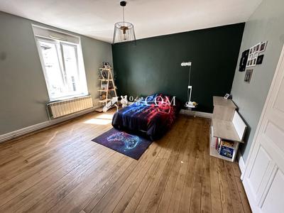 Maison de village - 210 m² - 8 pièces