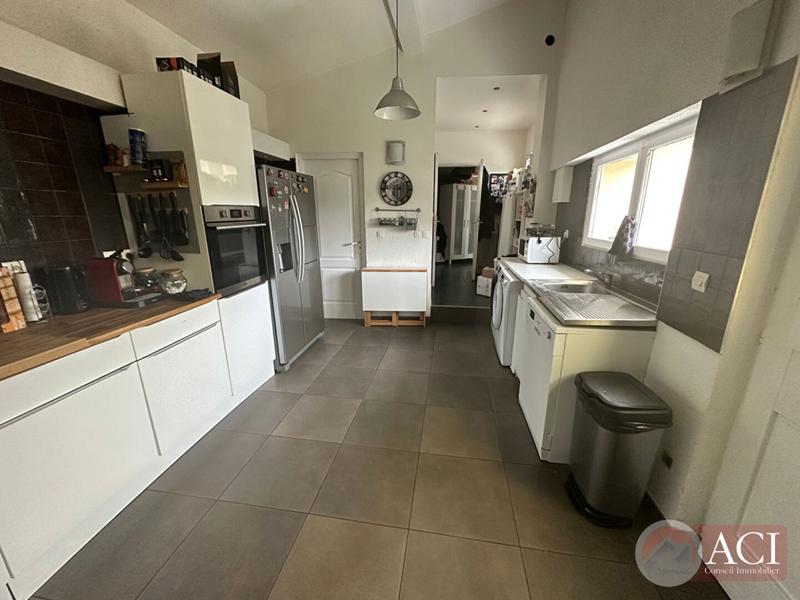 Maison - 127 m² - 7 pièces