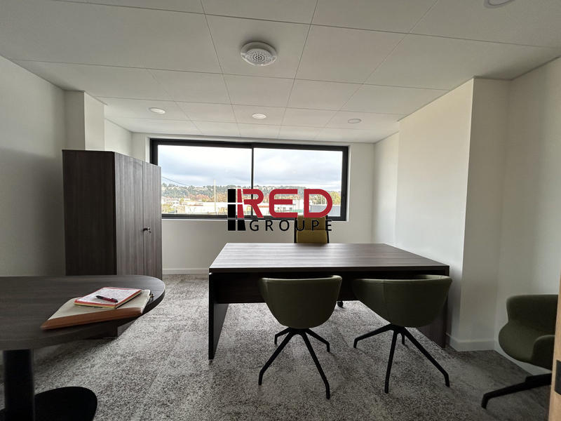 Bureau - 188 m²