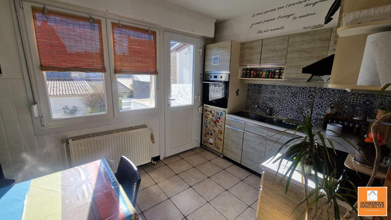 Maison - 95 m² - 5 pièces