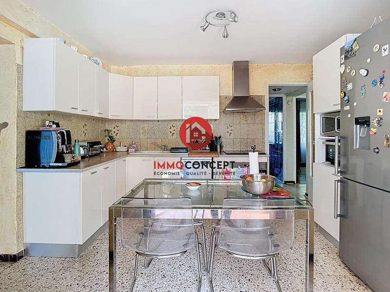 Maison - 178 m² - 7 pièces