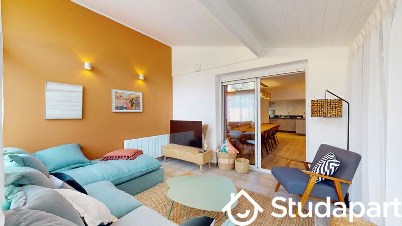 Chambre - 10 m² - 1 pièce