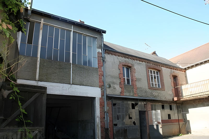 Immeuble - 105 m² - 11 pièces