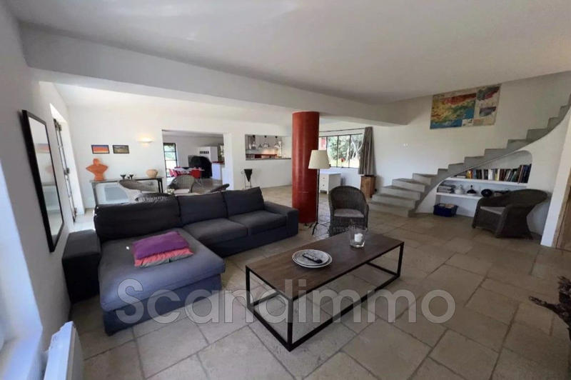 Villa - 195 m² - 7 pièces