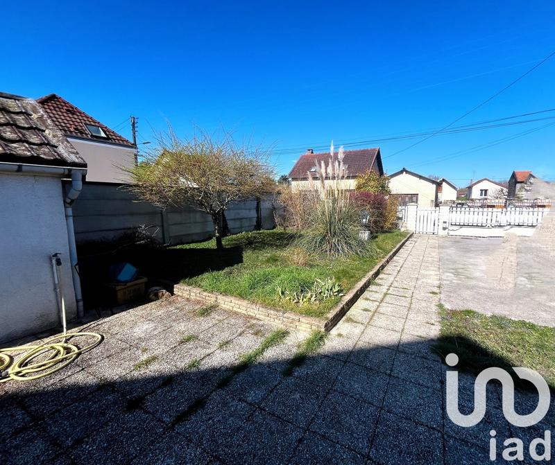 Maison - 99 m² - 6 pièces