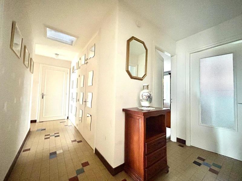 Appartement - 93 m² - 4 pièces