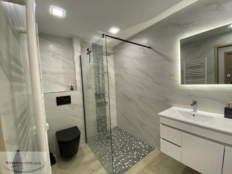 Appartement ancien - 85 m² - 4 pièces