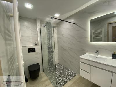 Appartement ancien - 85 m² - 4 pièces