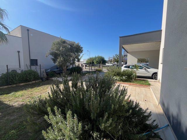 Villa - 260 m² - 10 pièces