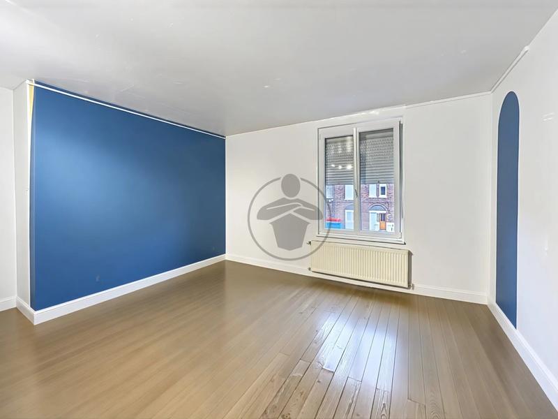 Maison - 92 m² - 5 pièces