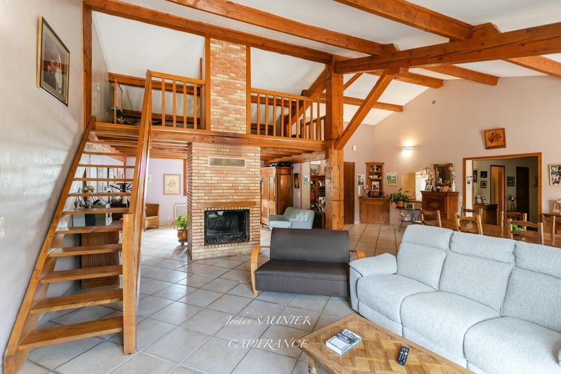 Propriété - 180 m² - 6 pièces