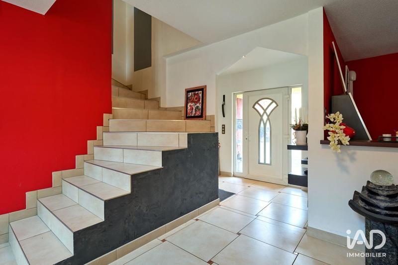 Maison - 360 m² - 9 pièces