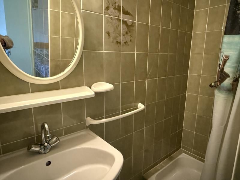 Maison - 329 m² - 13 pièces