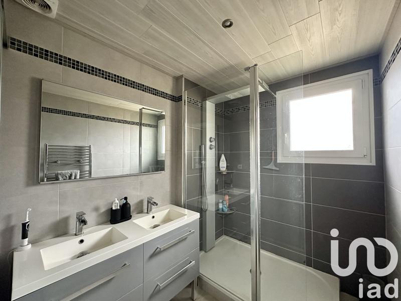 Maison - 92 m² - 5 pièces