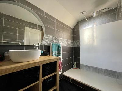 Appartement - 60 m² - 2 pièces