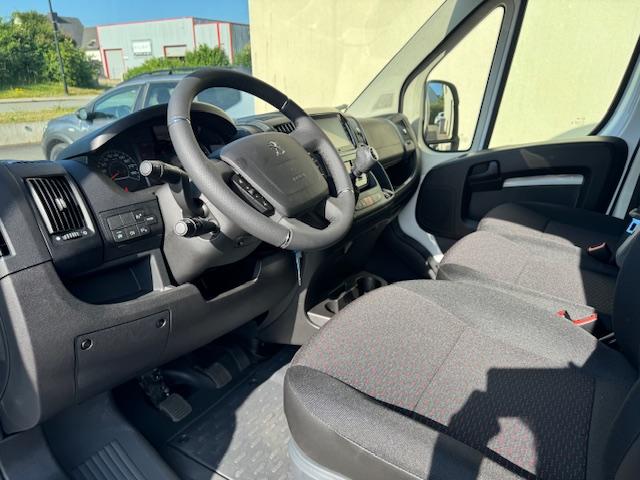Peugeot Boxer II (2) Fourgon Tole 3.5 t L2h2 2.2 Bluehdi Maxi 140 Bvm6
