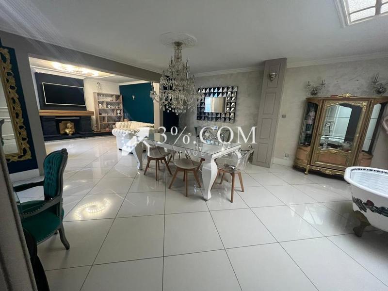 Maison - 130 m² - 6 pièces