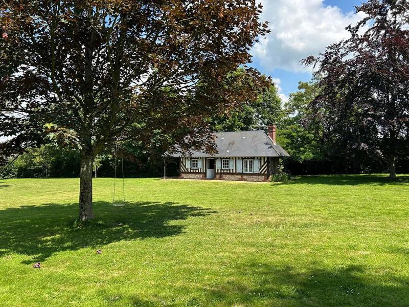 Maison - 300 m² - 11 pièces