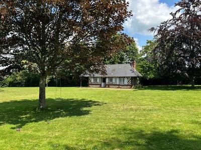 Maison - 300 m² - 11 pièces