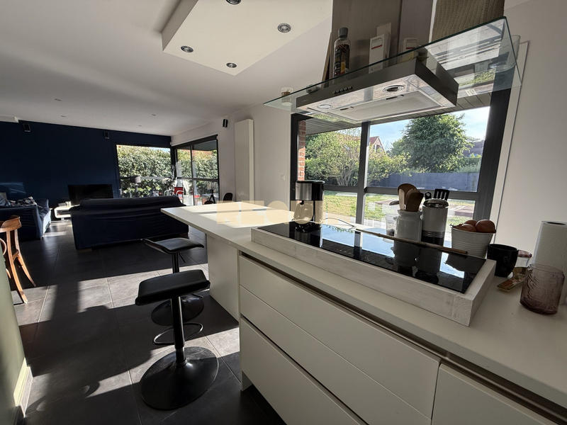 Maison - 133 m² - 6 pièces