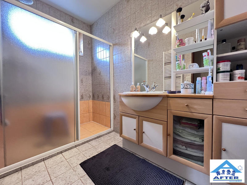 Maison - 92 m² - 4 pièces